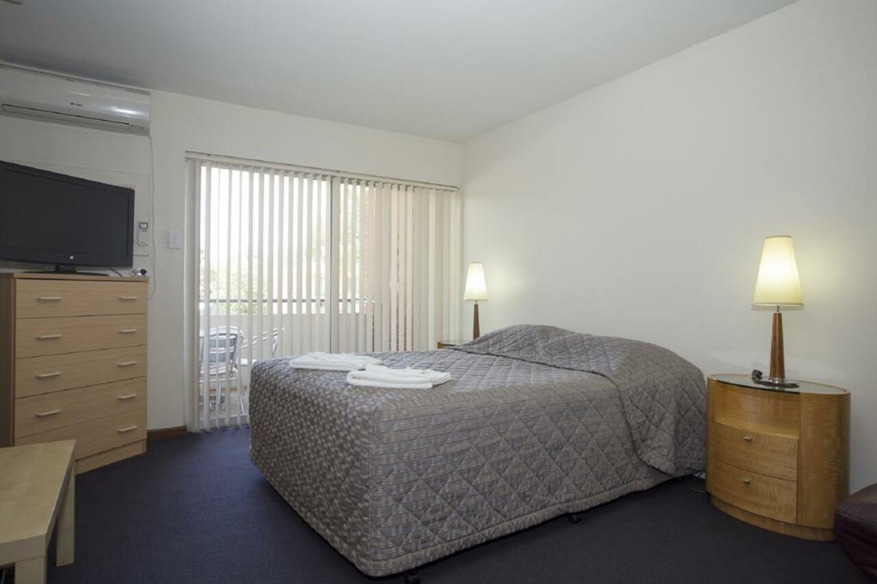 Burswood Lodge Apartments Перт Екстер'єр фото