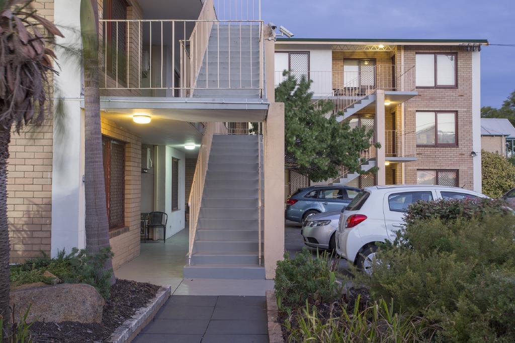 Burswood Lodge Apartments Перт Екстер'єр фото